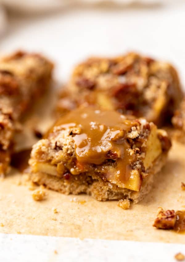 Vegan Caramel Apple Pie Bars